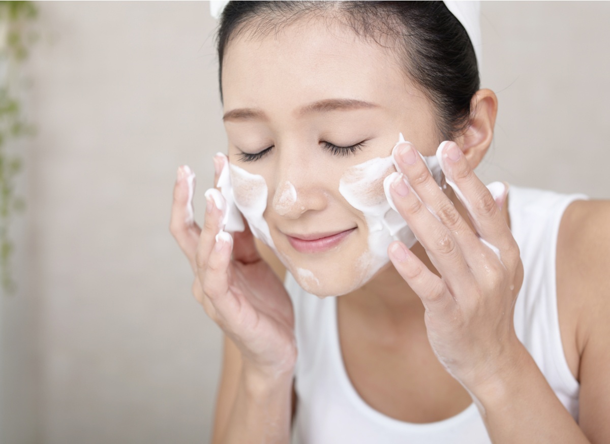 ニキビ予防に洗顔は効果ある？ニキビケアにおすすめのスキンケア方法を紹介-7