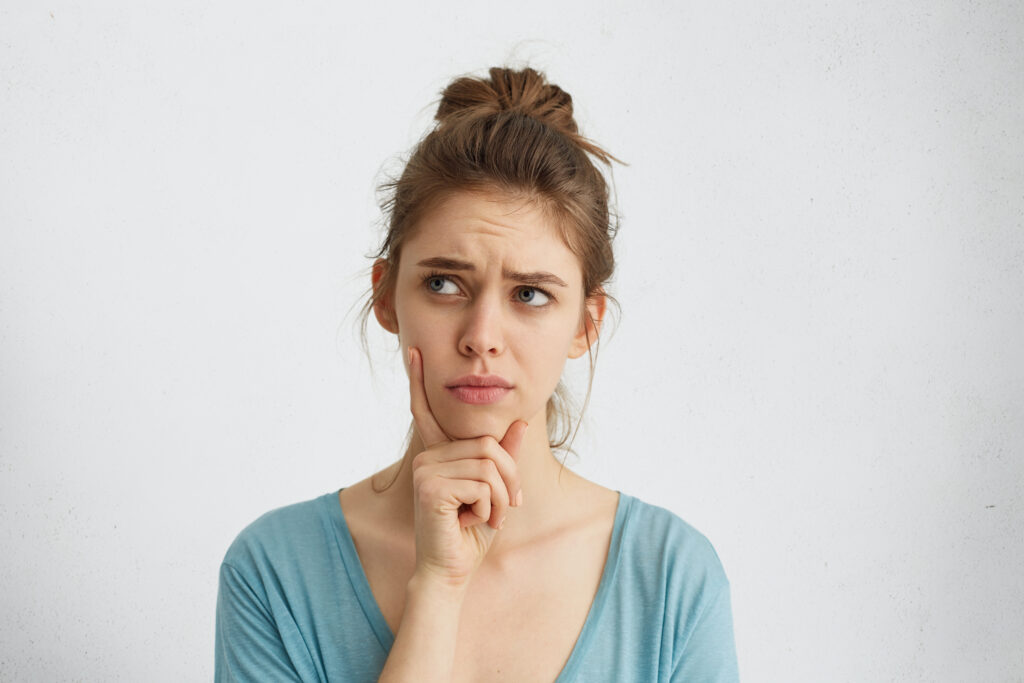 目頭切開法の効果でぱっちり目元へ！リスクやダウンタイムを紹介-5