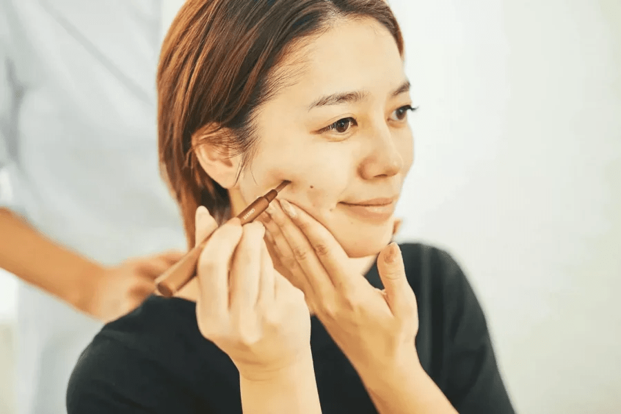 ホホ骨削りの効果とは？気になる費用相場やリスクも解説-7
