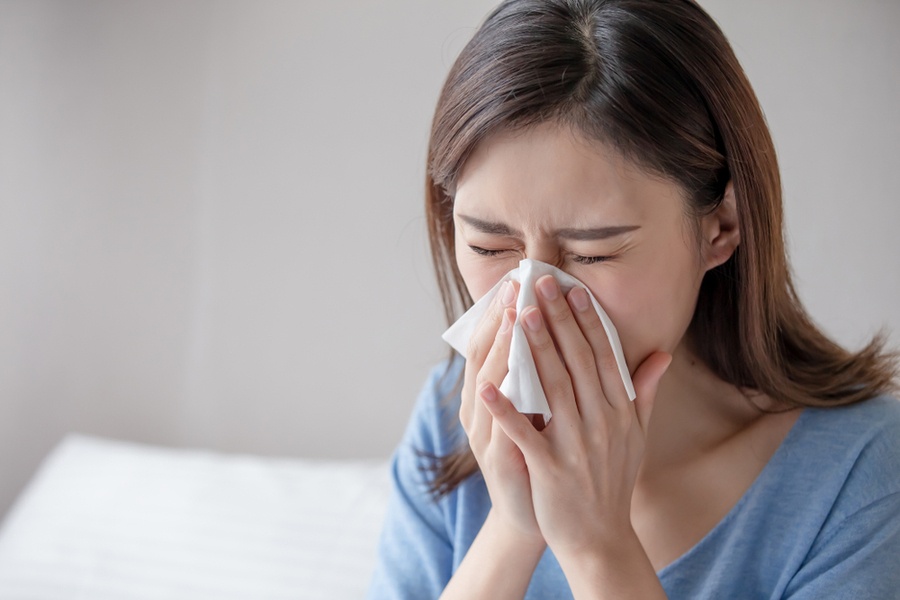 花粉症による美容リスクを解説！肌荒れ対策やスキンケアのポイントは？-2