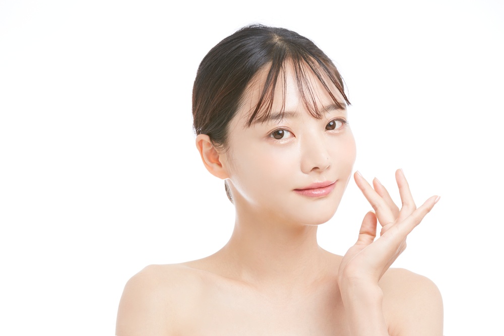 愛され顔の代表「たぬき顔」とは？芸能人のような魅力的な顔を目指すには筋肉がポイント！-5