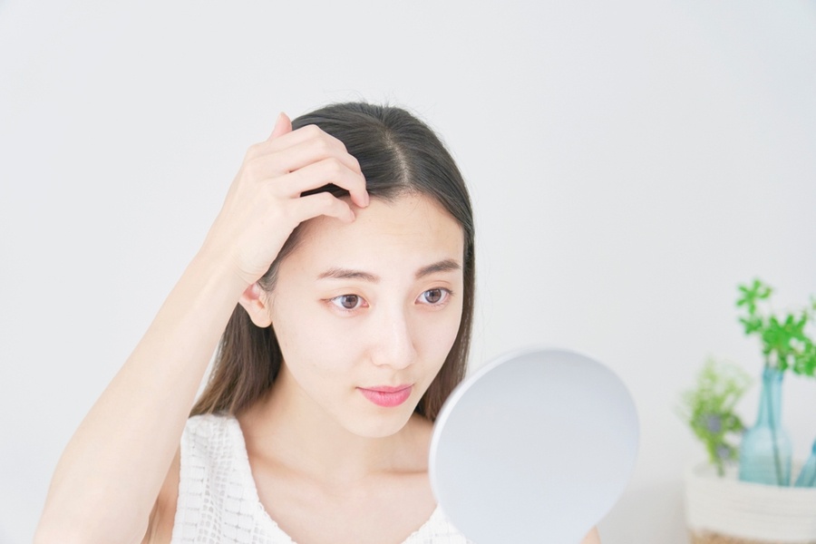 富士額とはどんなおでこ？似合う前髪アレンジや生え際のくせ毛カバーの方法を紹介-2
